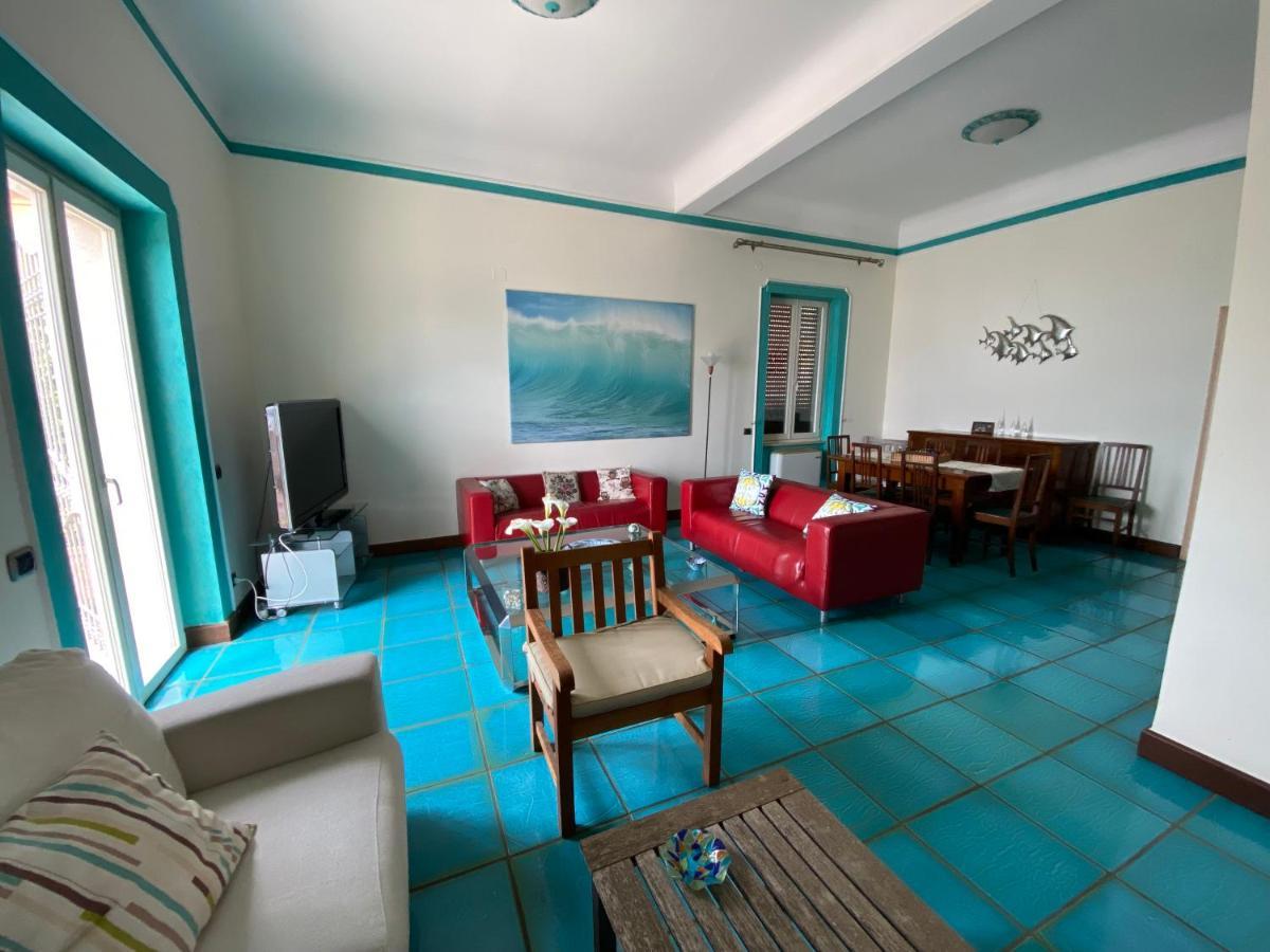 La Terrazza Sul Porto Apartment Salerno Exterior photo