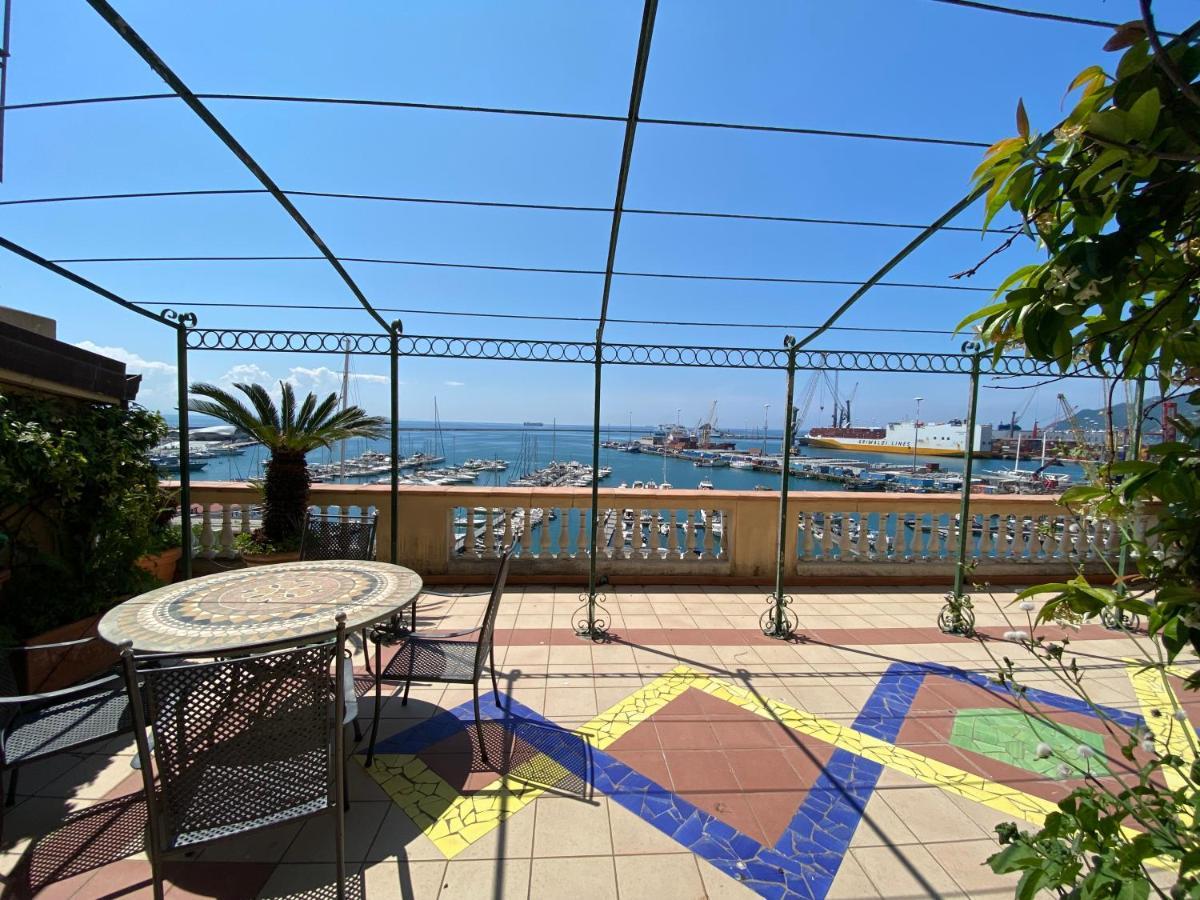 La Terrazza Sul Porto Apartment Salerno Exterior photo