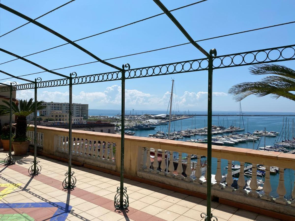 La Terrazza Sul Porto Apartment Salerno Exterior photo